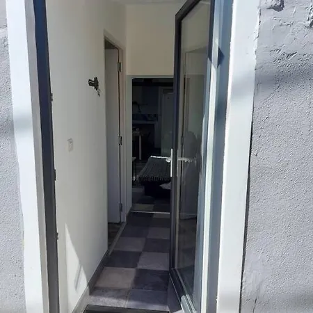 Maisonnette Avec Terrasse Privative *